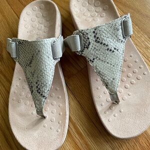 COPY - Vionic Wanda Bone Snake T-Strap Flip Flops Sandals Adjustable Shoes Size…